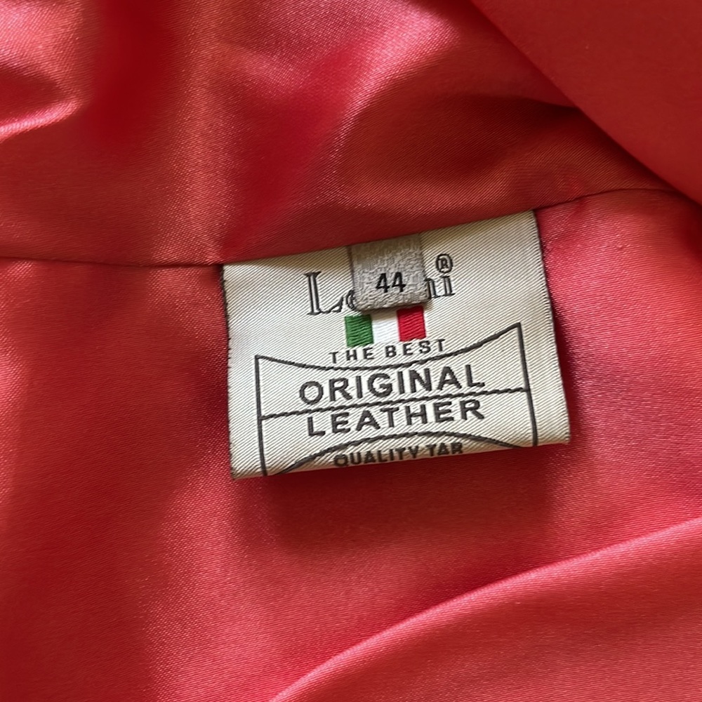 Leather jacket - Picture 6 of 9